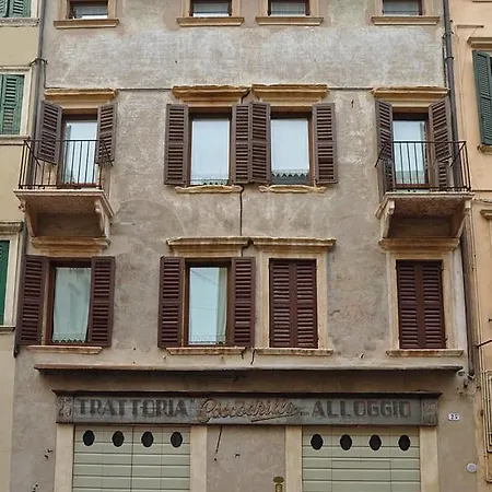 Lägenhet Residenza Carducci Centro Storico
