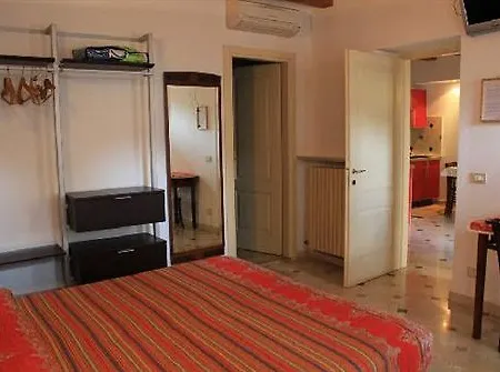 Residenza Carducci Centro Storico Lägenhet *