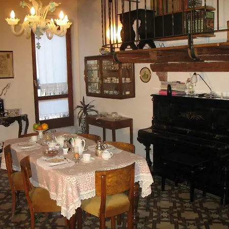 Lägenhet Residenza Carducci Centro Storico Verona