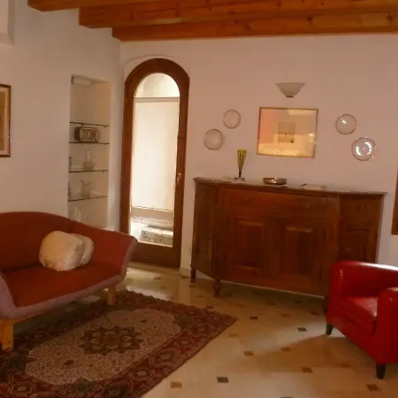 Residenza Carducci Centro Storico Verona