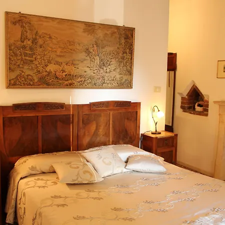 Residenza Carducci Centro Storico *